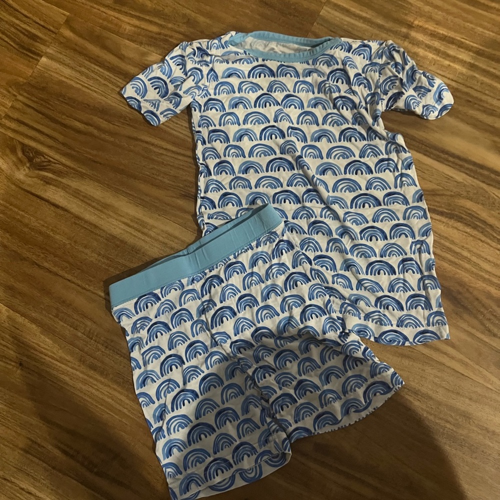 Little sleepies rainbow shortie set